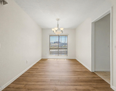 5227 N 24th Street - Photo Thumbnail 10
