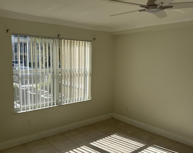 5520 Nw 61st Street - Photo Thumbnail 11