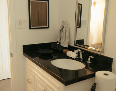 4007 E Heatherbrae Drive - Photo Thumbnail 13