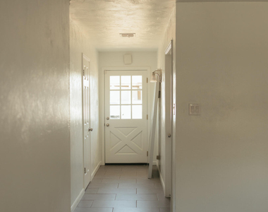 4007 E Heatherbrae Drive - Photo Thumbnail 5