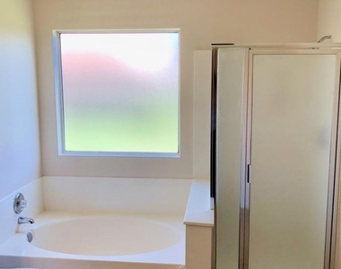 2791 E Terrace Avenue - Photo Thumbnail 17