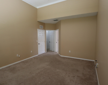 2202 Se 17th Avenue - Photo Thumbnail 11