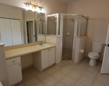2202 Se 17th Avenue - Photo Thumbnail 14