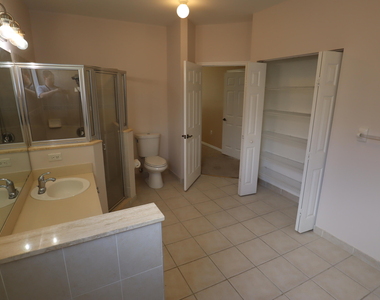 2202 Se 17th Avenue - Photo Thumbnail 13