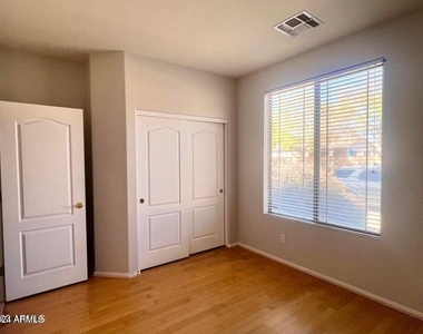 2821 E Tyson Street - Photo Thumbnail 15