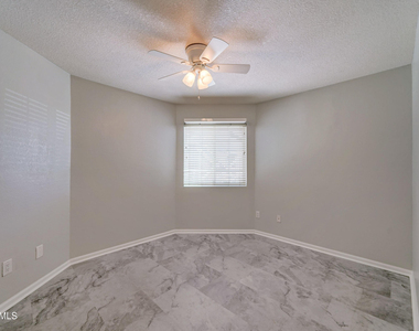 1720 E Thunderbird Road - Photo Thumbnail 15
