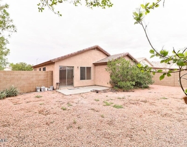 14916 W Acapulco Lane - Photo Thumbnail 3