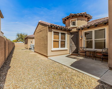 2288 E Wisteria Drive - Photo Thumbnail 2