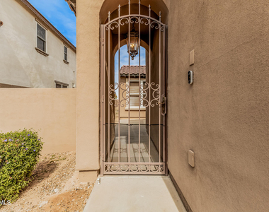 2288 E Wisteria Drive - Photo Thumbnail 1