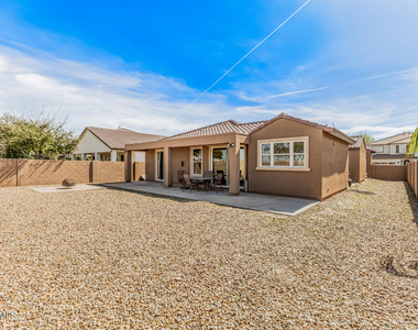 2288 E Wisteria Drive - Photo Thumbnail 33