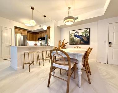 780 S Sapodilla Avenue - Photo Thumbnail 5