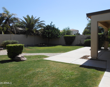 3077 E Blue Ridge Place - Photo Thumbnail 27