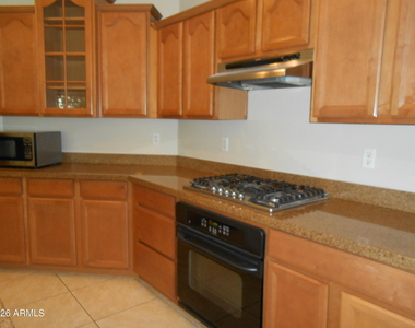 3077 E Blue Ridge Place - Photo Thumbnail 9