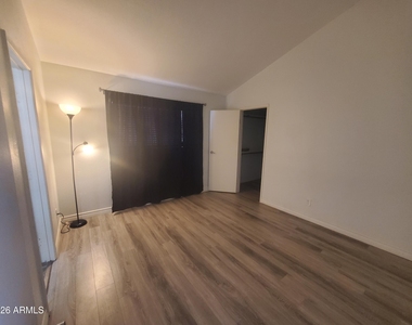 520 N Stapley Drive - Photo Thumbnail 6