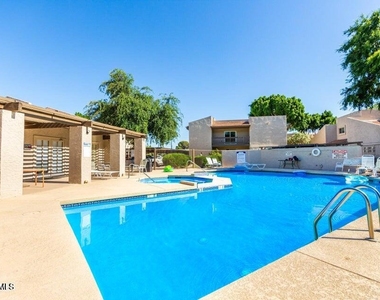 520 N Stapley Drive - Photo Thumbnail 7
