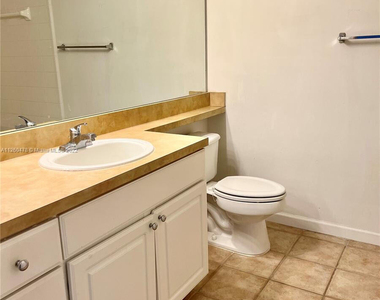 9887 Baywinds Drive - Photo Thumbnail 12