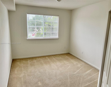 9887 Baywinds Drive - Photo Thumbnail 11