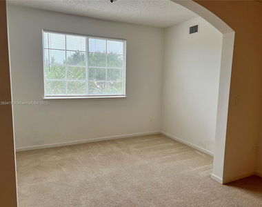 9887 Baywinds Drive - Photo Thumbnail 6