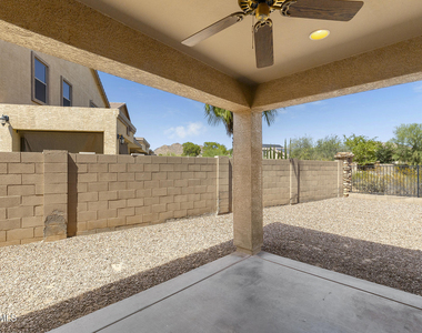 33521 N 26th Avenue - Photo Thumbnail 31