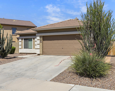 33521 N 26th Avenue - Photo Thumbnail 4