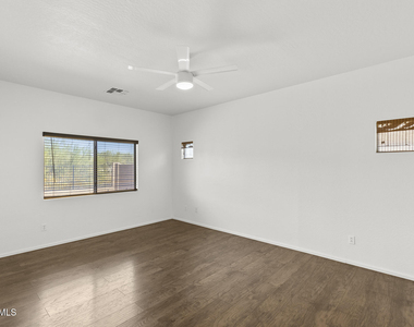 33521 N 26th Avenue - Photo Thumbnail 23