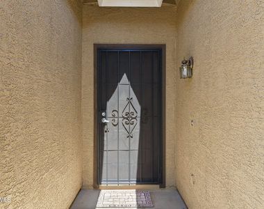 33521 N 26th Avenue - Photo Thumbnail 7