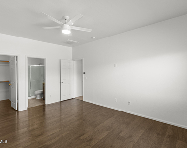 33521 N 26th Avenue - Photo Thumbnail 26
