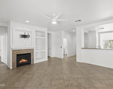 33521 N 26th Avenue - Photo Thumbnail 19