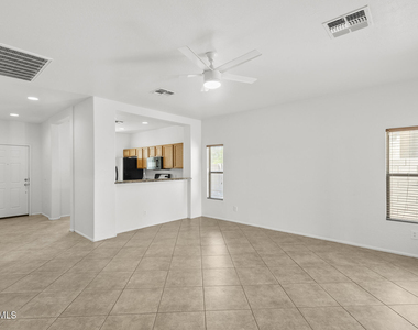 33521 N 26th Avenue - Photo Thumbnail 20