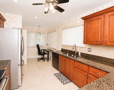 9310 Sw 23rd Street - Photo Thumbnail 16