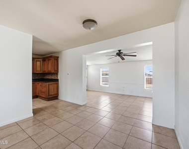 12422 N Cherry Hills Drive E - Photo Thumbnail 4