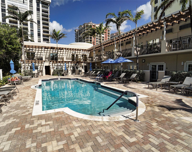 2011 N Ocean Boulevard - Photo Thumbnail 2