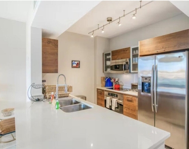 480 Hibiscus Street - Photo Thumbnail 3