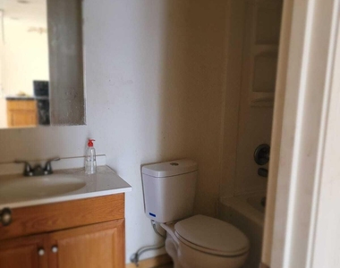3126 N 68th Street - Photo Thumbnail 10