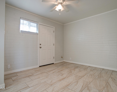 210 E Jones Avenue - Photo Thumbnail 11