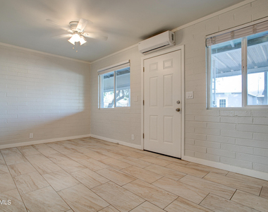 210 E Jones Avenue - Photo Thumbnail 9