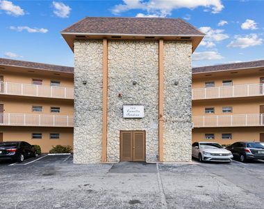 5031 W Oakland Park Boulevard - Photo Thumbnail 21