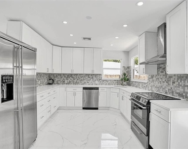 3421 Dover Road - Photo Thumbnail 3