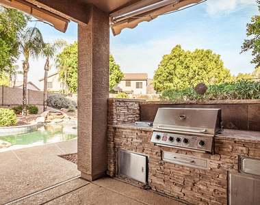 25832 N 67th Lane - Photo Thumbnail 17