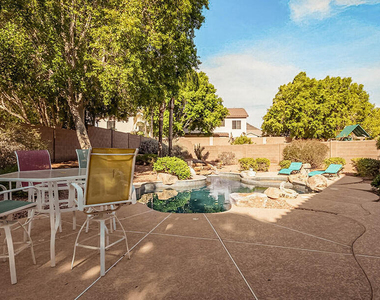 25832 N 67th Lane - Photo Thumbnail 19