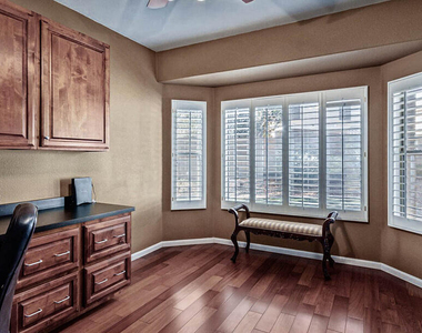 25832 N 67th Lane - Photo Thumbnail 14