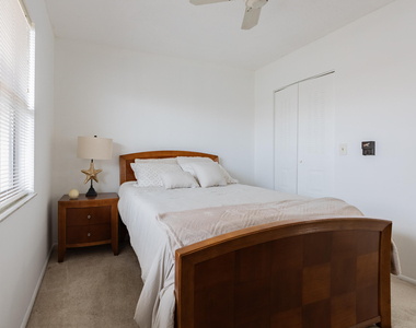 2811 Somerset Drive - Photo Thumbnail 11