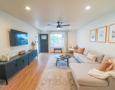 1224 E Alameda Drive - Photo Thumbnail 10