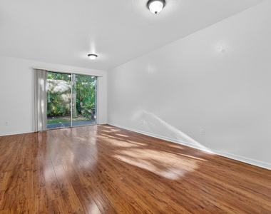 3635 Sonoma Drive - Photo Thumbnail 6