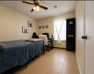521 Cypress Drive - Photo Thumbnail 7