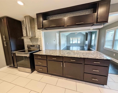 3145 Nw 21st Street - Photo Thumbnail 11