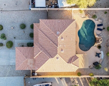 10617 W Daley Lane - Photo Thumbnail 35