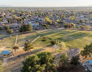 10617 W Daley Lane - Photo Thumbnail 41