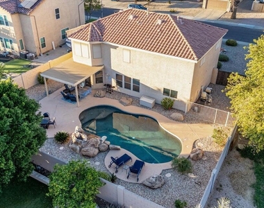 10617 W Daley Lane - Photo Thumbnail 34