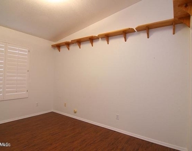 12054 S 44th Street - Photo Thumbnail 14
